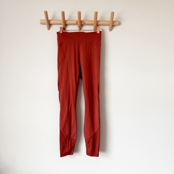 Lululemon Everlux and Mesh HR Tight 25